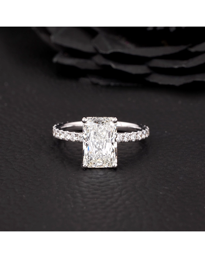 Lab Grown Ring with 2.65ct with 14kt white gold Center stone 2ct Radiant F VS with IGI certificate Ring size 💍✅ Shipping WorldWide🌎-12637480