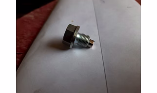 MAGNETIC OIL DRAIN PLUGS