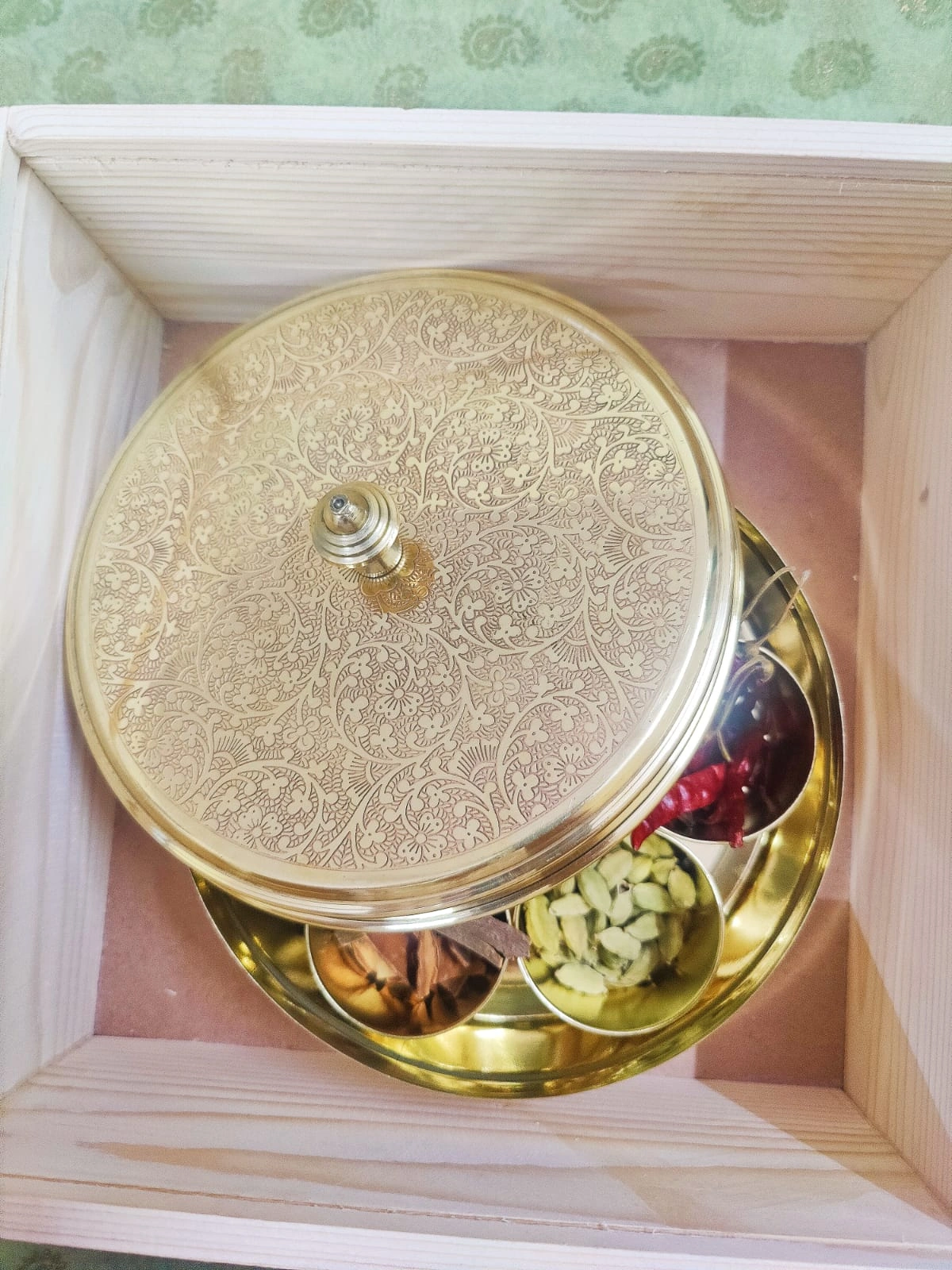 Brass Spice Box for Kitchen with Spoon Tray and 7 Containers | Masala Box 7 inches-Golden-Brass-7 inch-6