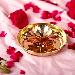 BulkySanta Brass Plate with Diya || Brass Lotus Diya Small || Brass Plate 4 inches (Without Gift Box)