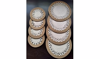 Cotton Place mats 38 cm (15") and 22 cm (9") Round Table Mats, Heat Resistant, Reversible Use, Washable (Pack of 8)