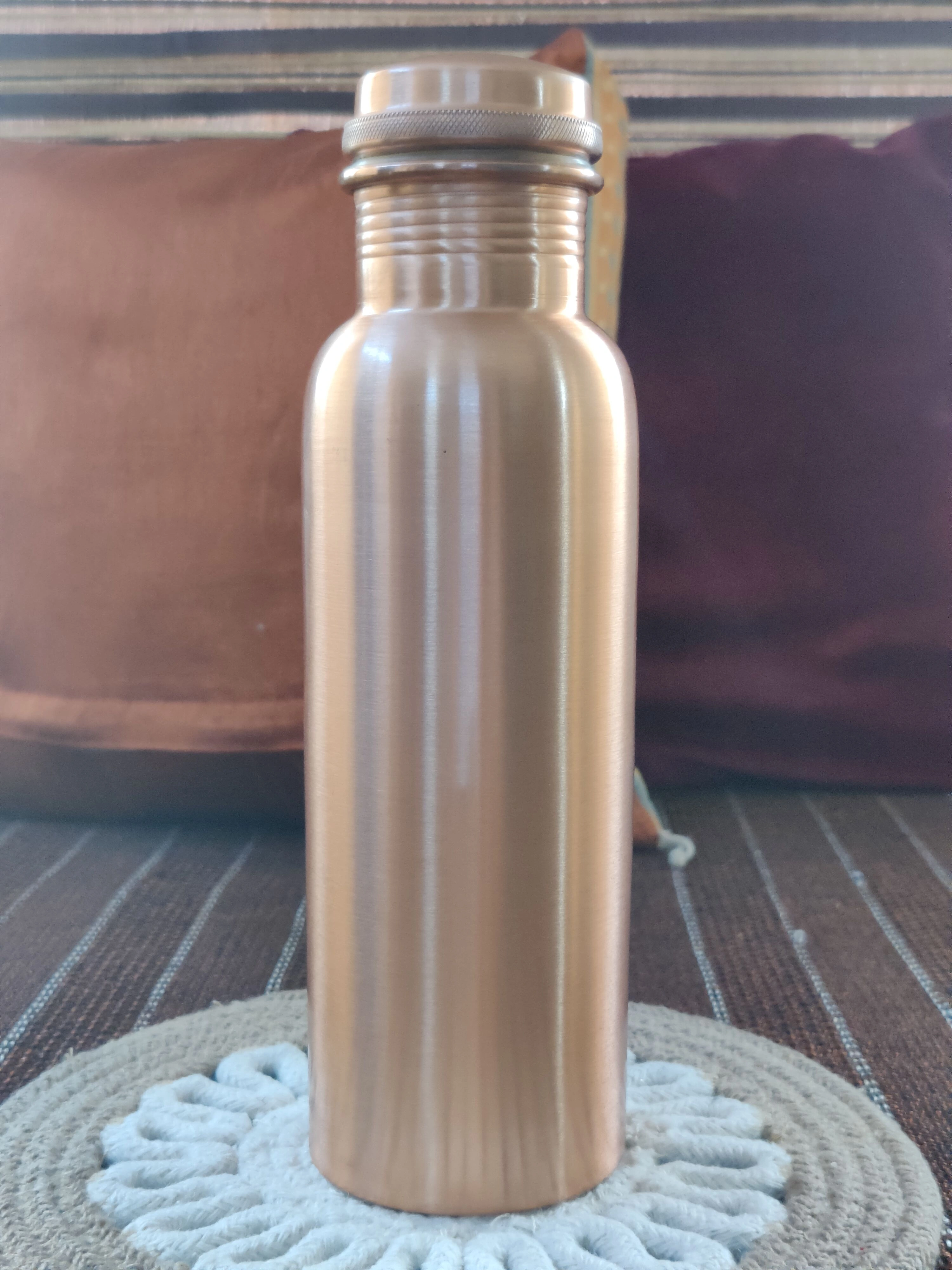 Pure Copper Water Bottle - Stylish 750ml Hydration Solution-3