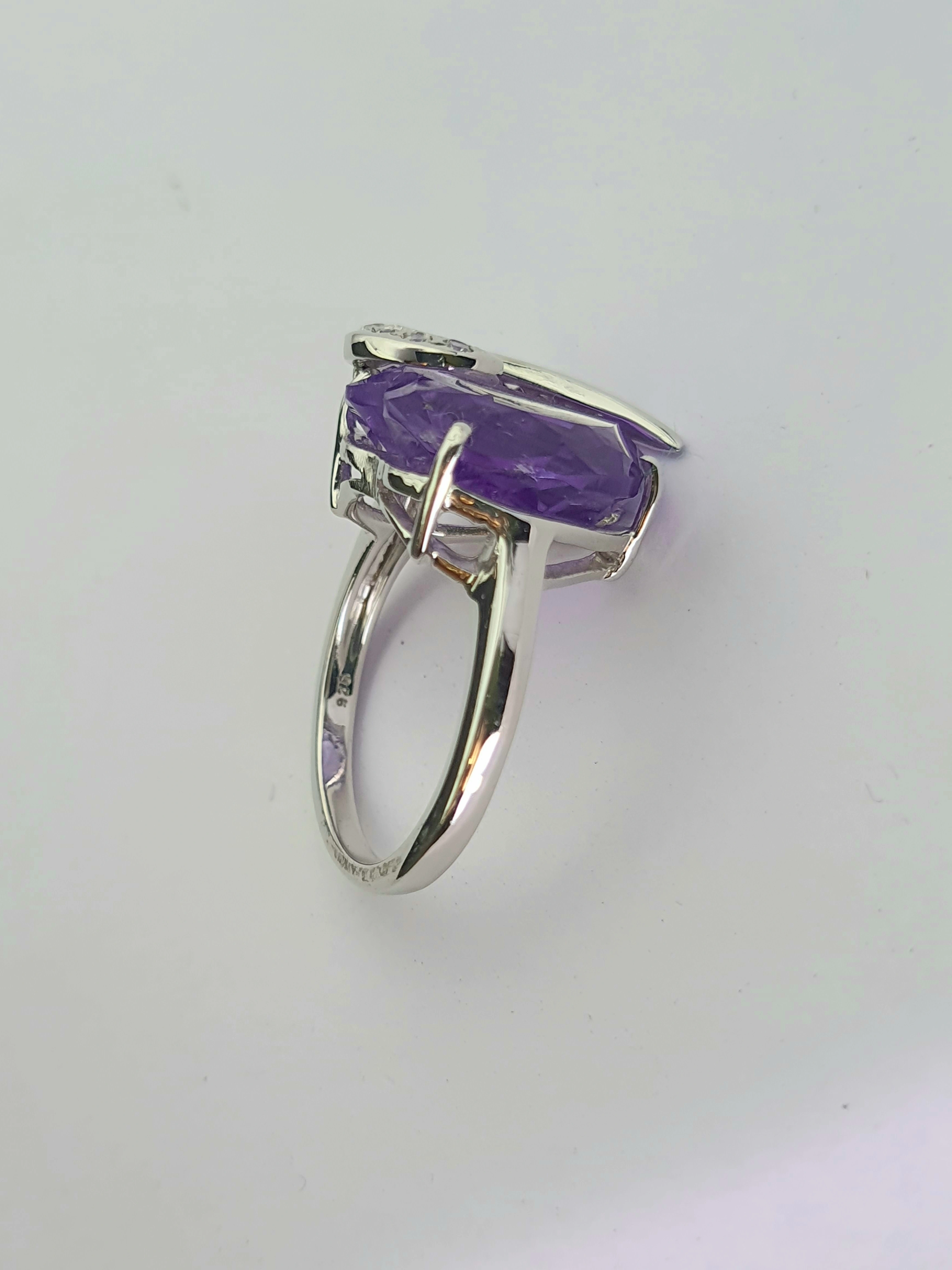 Garnet single stone ring, 'Petal Treasure' | Jewelry, Single stone ring,  Dream jewelry