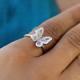 fluttering elegance: sterling silver butterfly ring b319