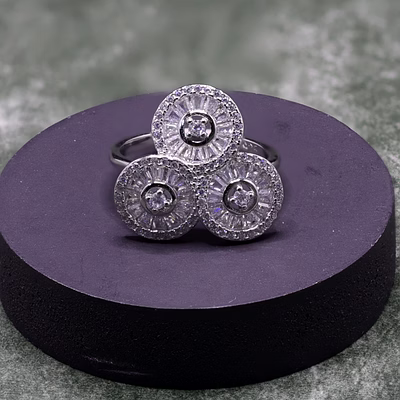 lady rings b7