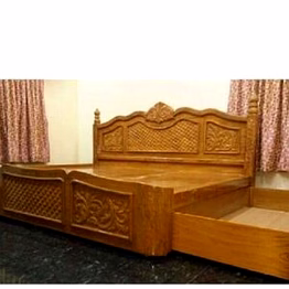 bed, sofa, dining, chairs, table
