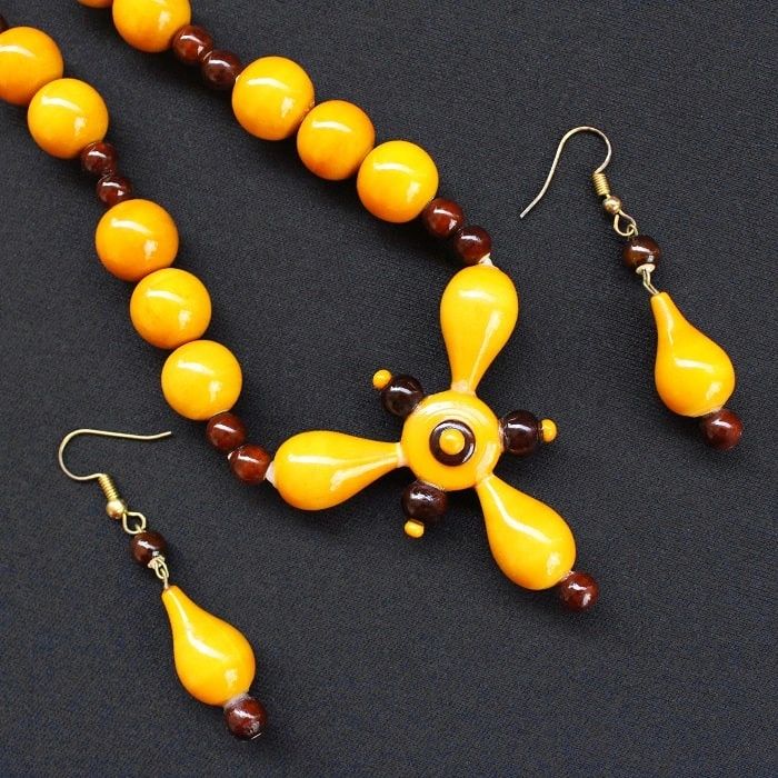 GiTAGGED Etikoppaka Center Starred Yellow Bead Wooden Necklace-2