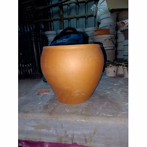 Terracotta V Pot - 10 Inch