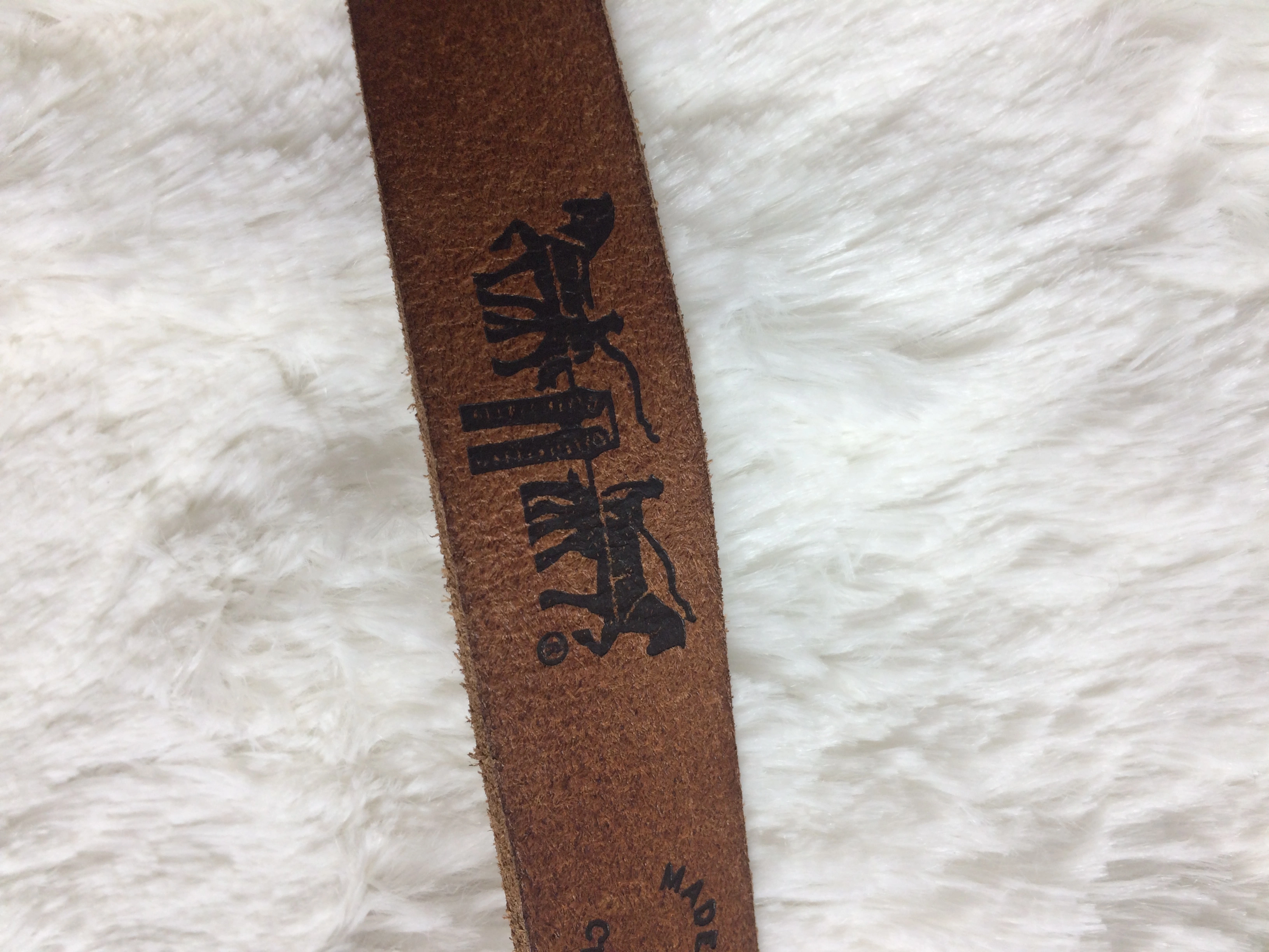 Levis full grain store leather belt