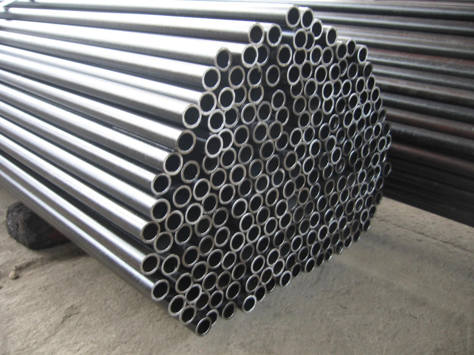 ASTM  304 Stainless steel seamless pipes-7