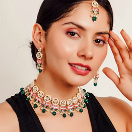 divisha fashion necklace set with earring, tikka
