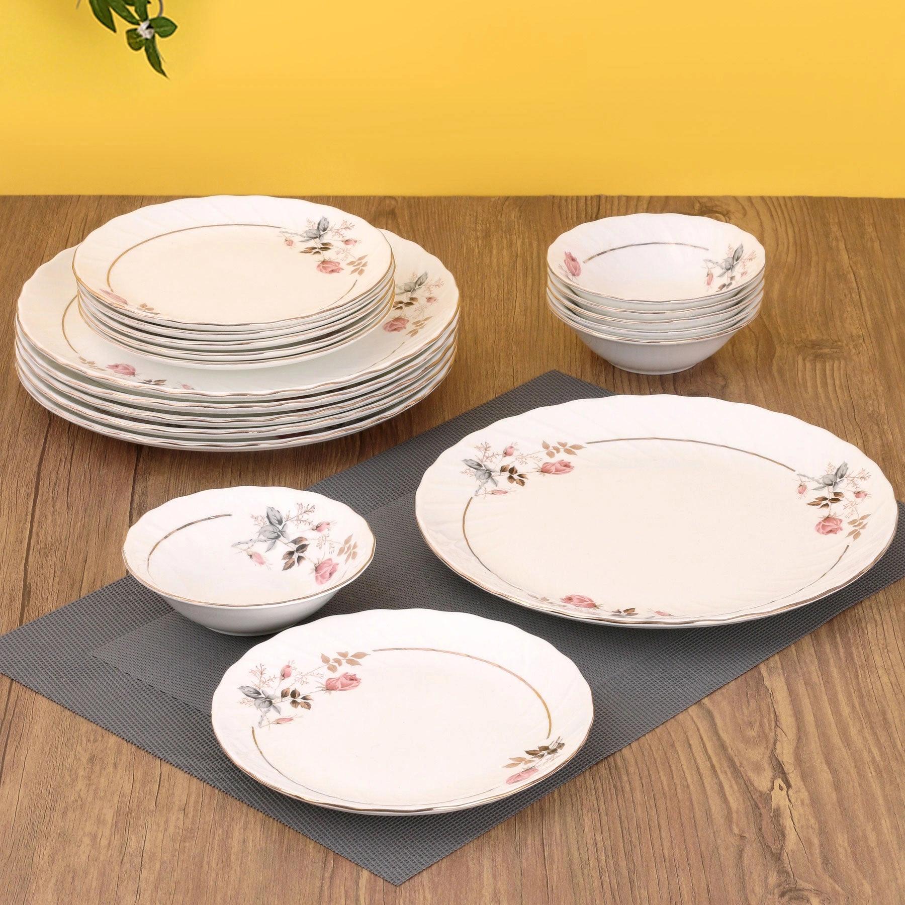 Karina Floral Dinner Set of 18 (182)-ClayCraftIndia-131