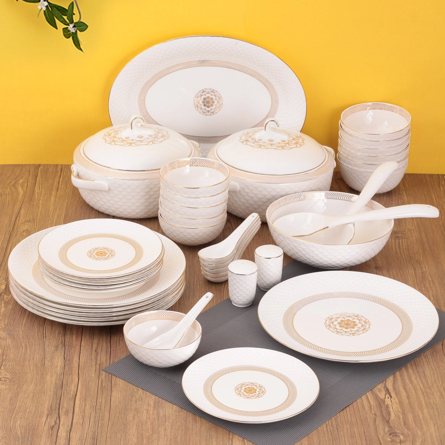 Ripple Dinner Set of 40 Pieces, Dreamer, Real 22k Gold (1403)-ClayCraftIndia-135