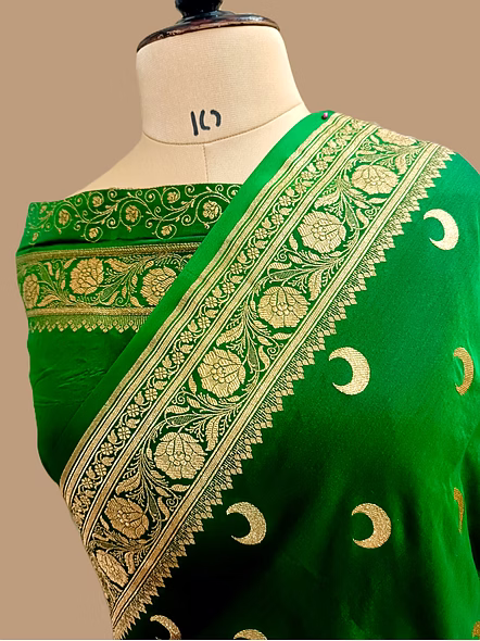 Exquisite Bottle Green Katan Silk Banarasi Saree - Traditional Elegance-2