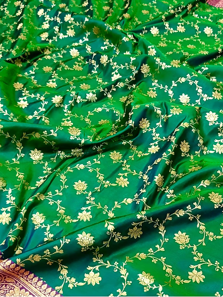 Exquisite Bottle Green Katan Silk Saree with Banarasi Contras Border Jaal-4