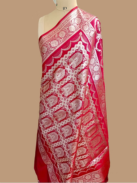 Elegant Red Strawberry Katan Silk Banarasi Saree for Timeless Style-3