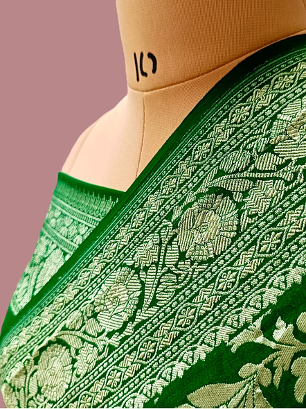 Green Khaddi Georgette Saree - Exquisite Traditional Elegance-2