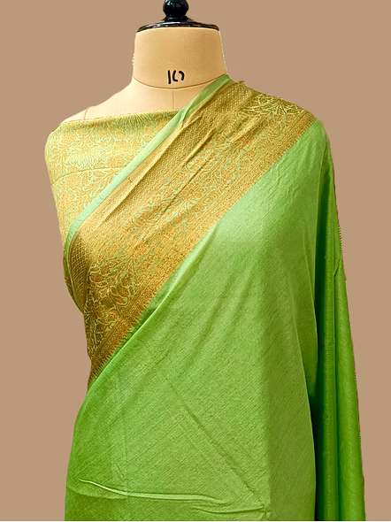 Green Plain Zari Border Georgette Saree - Exquisite Elegance for Special Occasions