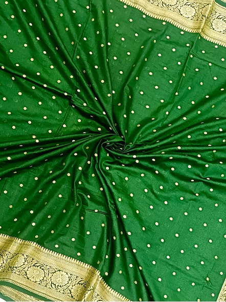 Exquisite Bottle Green Georgette Silk Saree with Brocade Blouse-4