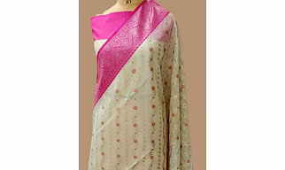 Exquisite White Kora Saree with Intricate Contrast Border