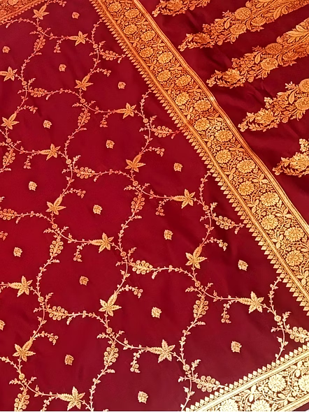Exquisite Maroon Katan Silk Saree with Jaal Design - A Timeless Elegance-1