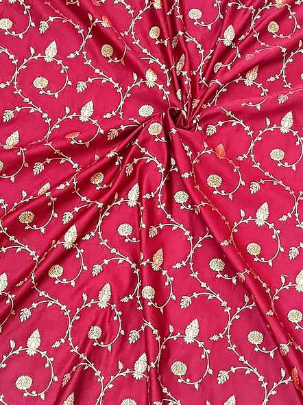 Maroon Katan Silk Saree with Exquisite Jaal Design - Elegant Tradition-4