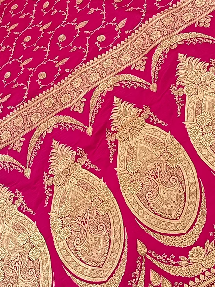 Rani Katan Silk Saree Jaal Design - Exquisite Elegance-3