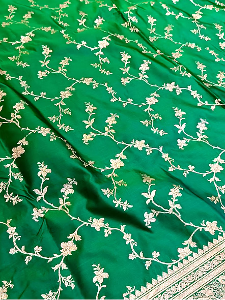 Exquisite Green Katan Silk Saree Jaal - Luxurious Elegance-2