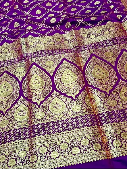 Exquisite Magenta Katan Silk Saree | Aanchal Fabric India-3