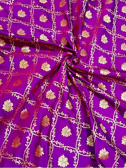 Exquisite Magenta Katan Silk Saree | Aanchal Fabric India-4