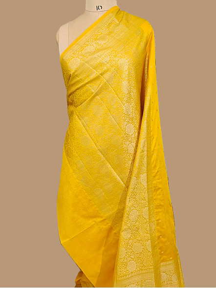 Exquisite Gold Georgette Banarasi Silk Saree Brocade Blouse-3