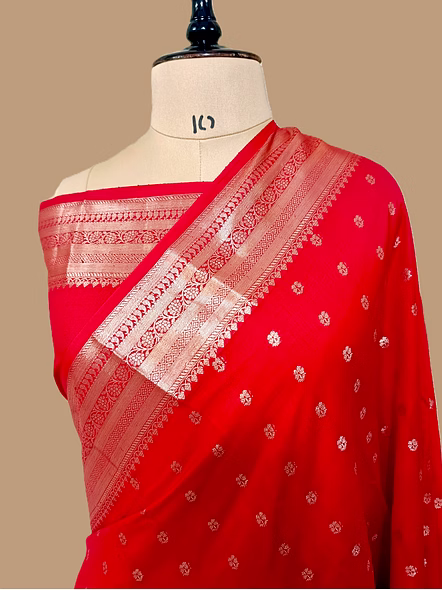 Red Pure Chiniya Silk Banarasi Buti Saree with Silver Zari Work - Elegant Ethnic Attire-2