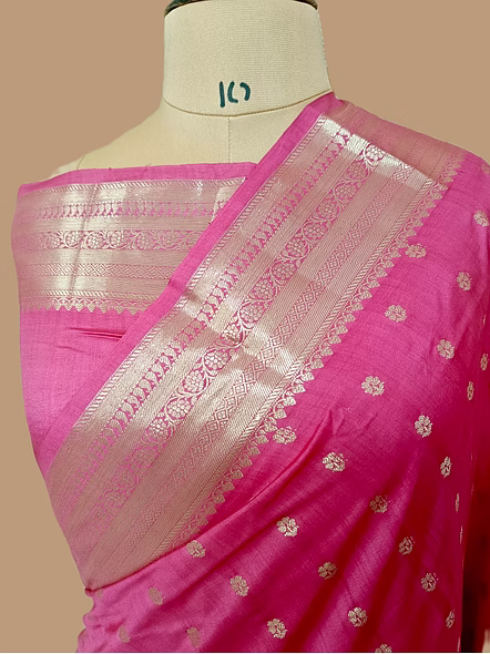 Gajri Pure Chiniya Silk Banarasi Buti Saree with Silver Zari Work-2