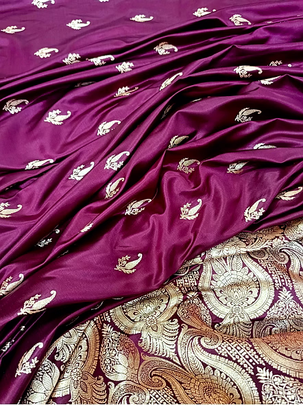 Wine Katan Silk Banarasi Saree - Exquisite Elegance and Timeless Sophistication-4