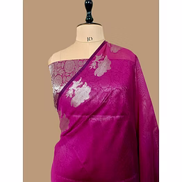 premium magenta plain cotton silk banarasi saree - aanchal fabric