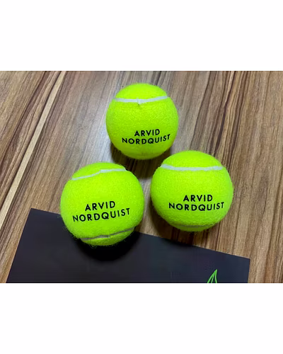 Cricket tennis balls-1
