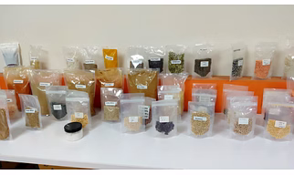 Organic spices - cinnamon, coriender, cumin, clove, black pepper, nutmeg, fenugreek, bay leaves,sesame seeds, flex seed, turmeric, dried ginger