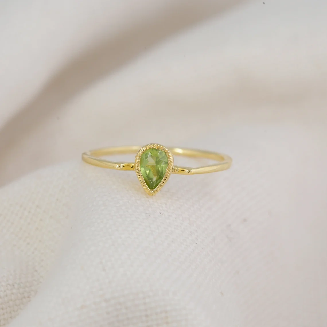 14K Solid Gold Peridot Studded Crown Ring Handmade Semi Precious Statement Stone Ring Dainty Minimal Statement Birthstone knuckle Thumb Ring-11395006