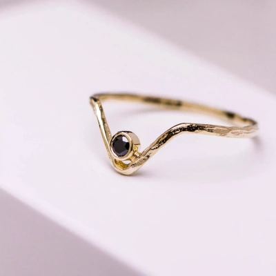 10K Solid Gold Chervron V Shape Hammered Black Diamond Ring Handmade Stacking Modernist Dainty Ring Minimalist Geometric Statement Band Ring