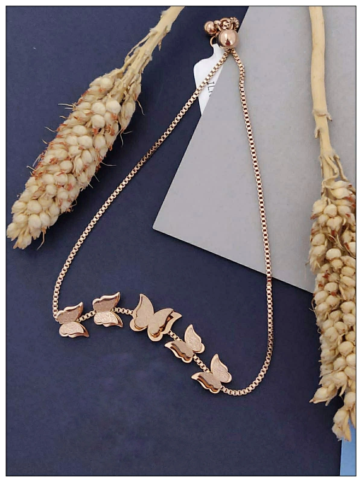 Beautiful Fashion Necklace For Daily Use In Any Occasion-11378354