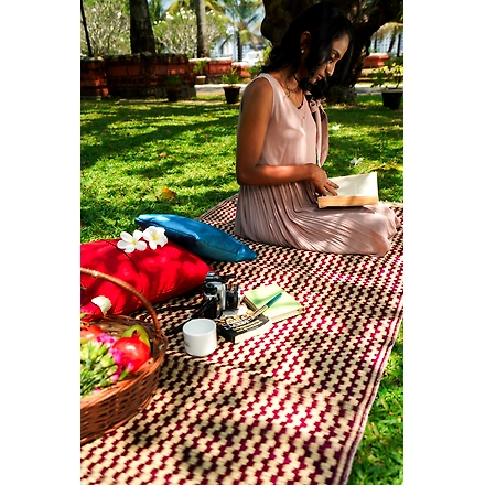 Cora Grass Picnic Mat-11651156