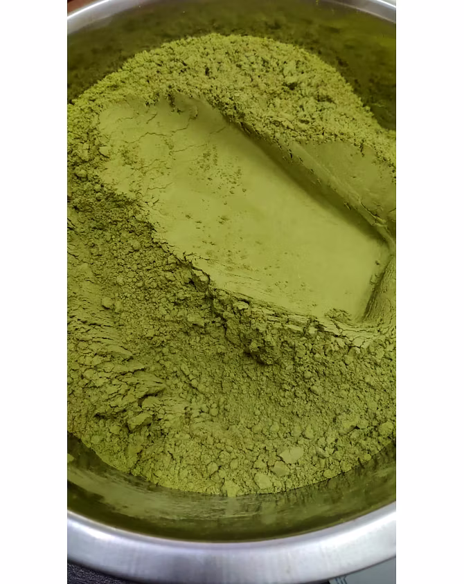 Premium Organic Moringa Powder - Natural Health Booster-12760503
