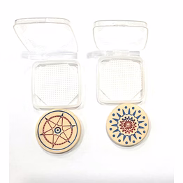 ashwin carrom striker- practice- 13gms- man made ivory(pack of 2) assorted designs