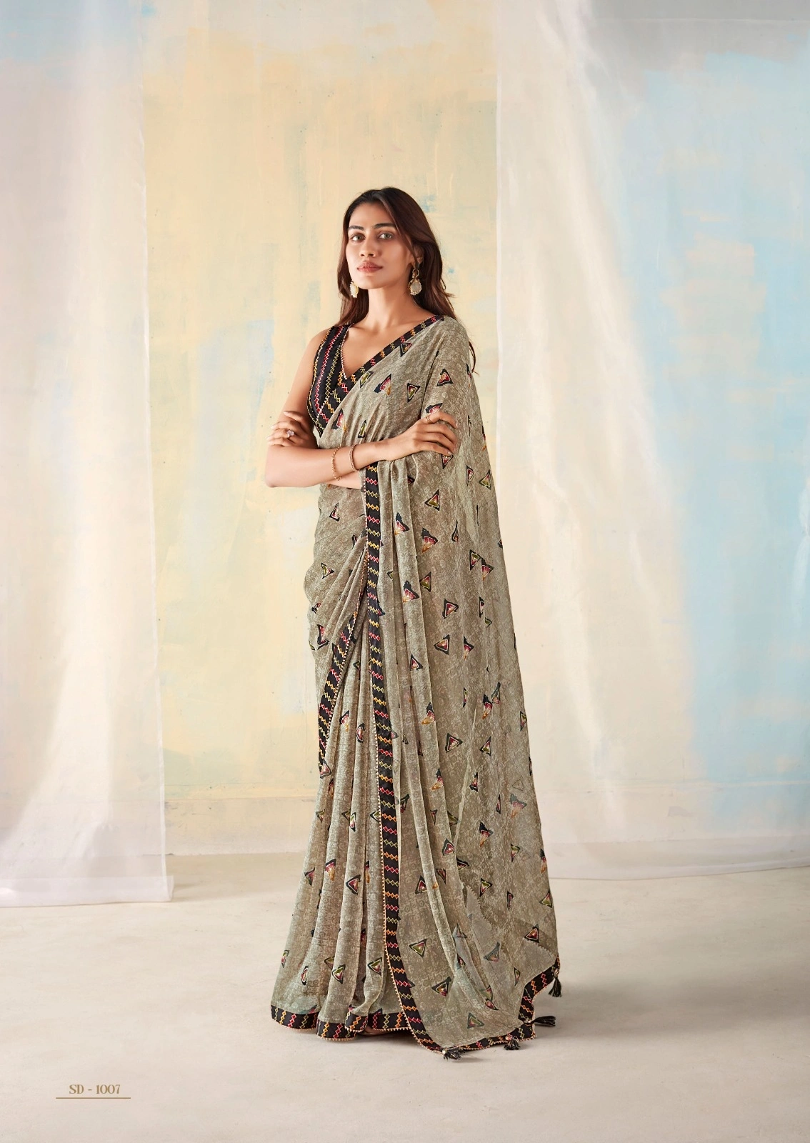 Georgette Fancy Weaving Pattern With Fancy Lace Border &amp; Latkan saree for women-SADI-01_Grey