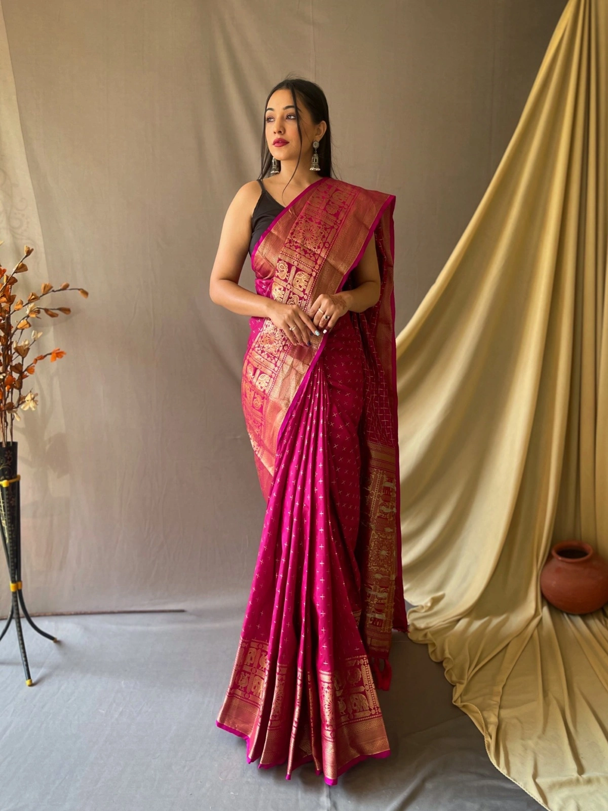 Jamli best handloom designer saree for festival season for women-Marron-1