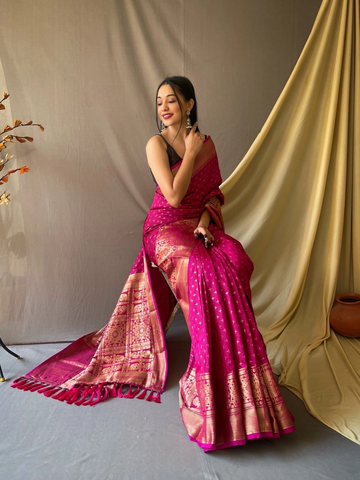 Jamli best handloom designer saree for festival season for women-Marron-2