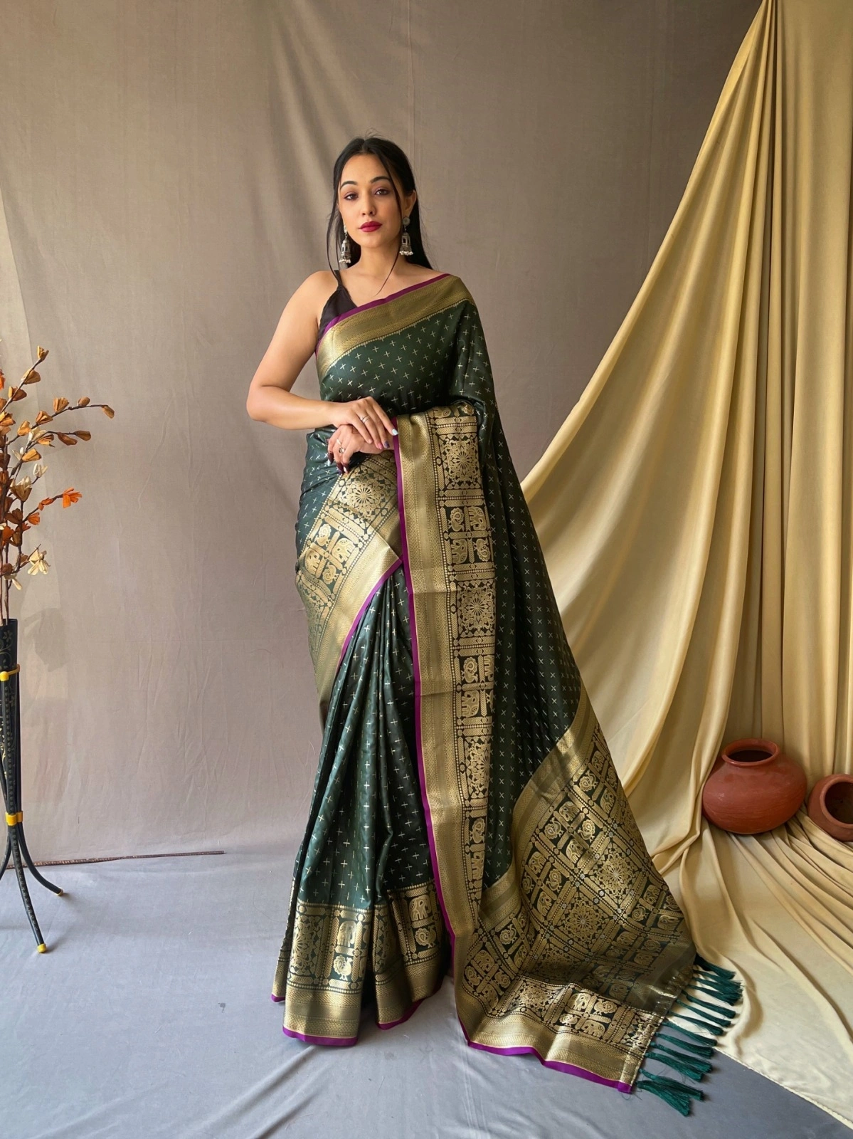 Jamli best handloom designer saree for festival season for women-Green-1