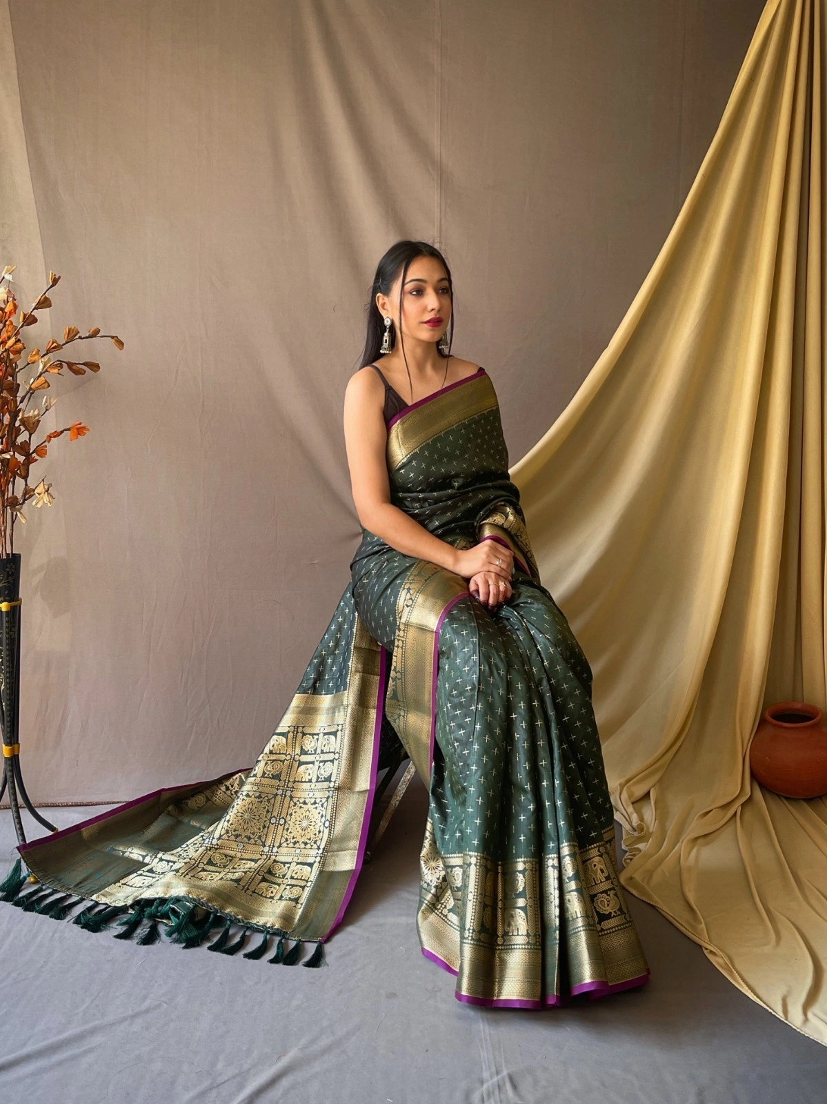 Jamli best handloom designer saree for festival season for women-Green-3