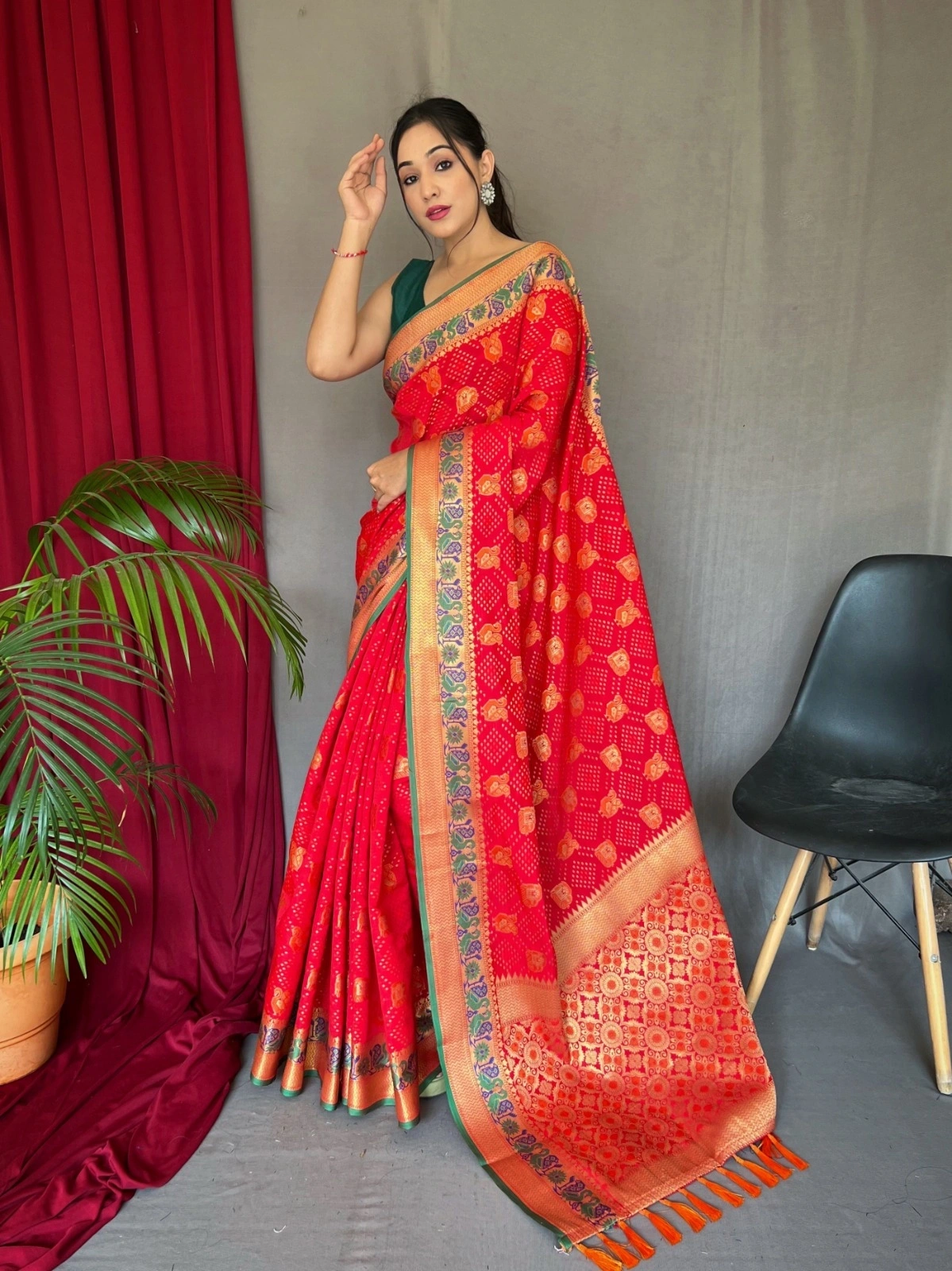 Pink pure silk saree blending Paithani contrasting Patola weaves, Meenakari, for women and girl for festival-KUCHIPATOLA_Red