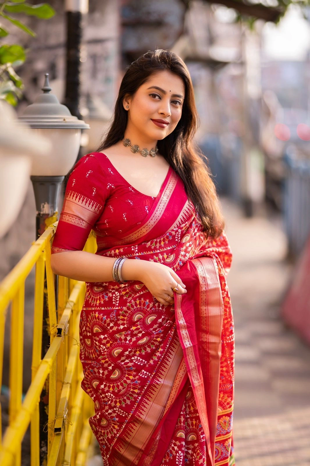 Red soft cotton crape saree indian symbol of cidian culture budget friendy saree for women-Red-3